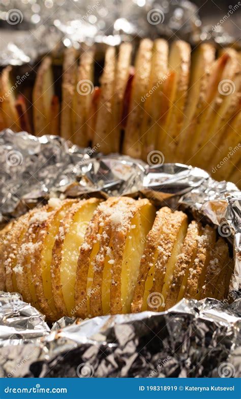 Patatas horneadas y enfriadas en la nevera