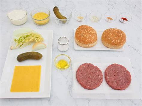Montaje de ingredientes de hamburguesa
