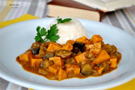 Plato de curry de boniato y berenjena