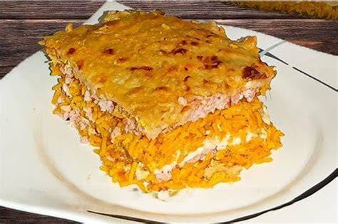 Capas del Arroz Imperial antes de hornear