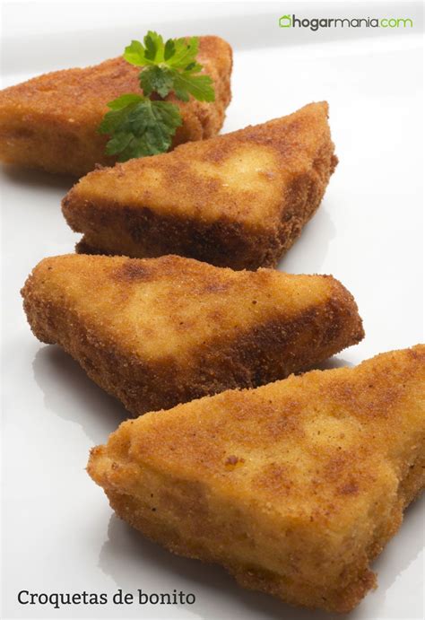 Croquetas de bonito recién hechas