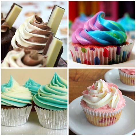 Variedad de postres decorados con crema batida de diferentes colores y sabores