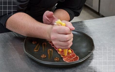 Montaje de timbal con aro de emplatar