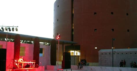 Interior del Museo Extremeño e Iberoamericano de Arte Contemporáneo (MEIAC)