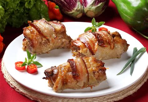 Pechugas de pollo envueltas en bacon