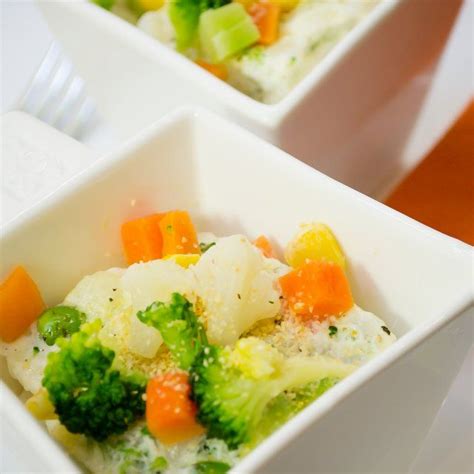Microondas con diversos vegetales