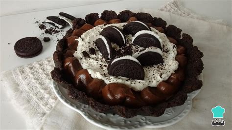 Tarta rellena de crema de Oreo