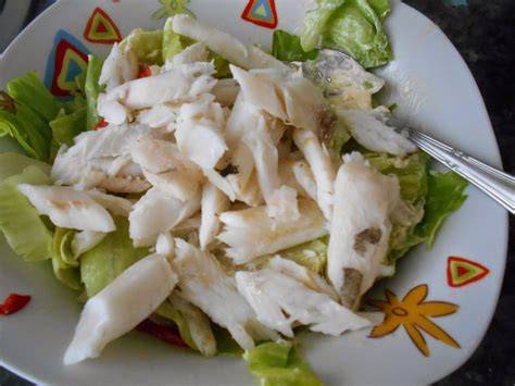 Ensalada de merluza fría con verduras