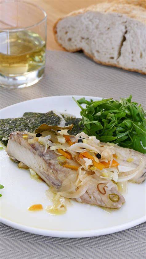 Infografía con los pasos para hacer verdel en escabeche