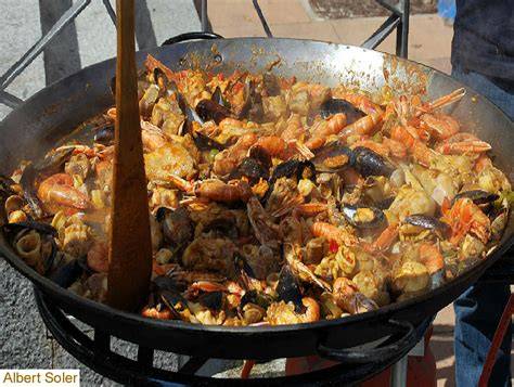 Variedad de ingredientes para paellas