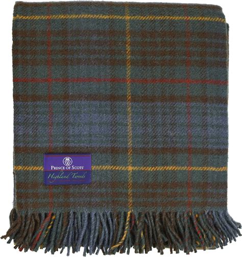 Ejemplo de manta escocesa terminada en diferentes colores