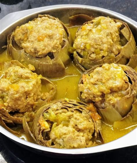 Alcachofas rellenas de lentejas con especias