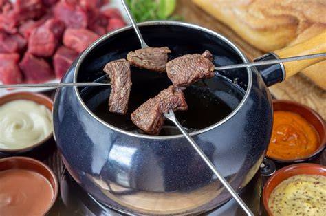 Recipiente para fondue de carne