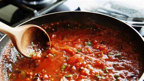 Proceso de cocción lenta del sofrito