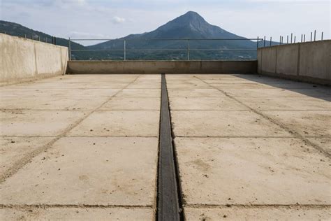Fachada de edificio con juntas de dilatación