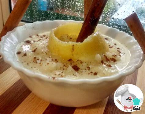 Arroz con leche con canela espolvoreada