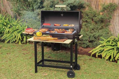 Diagrama de uso de bandeja de carbón en parrilla de gas