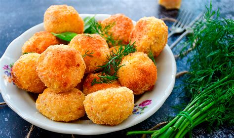 Croquetas de leche de avena listas para servir