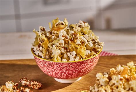 Bandeja de pochoclos salados con especias