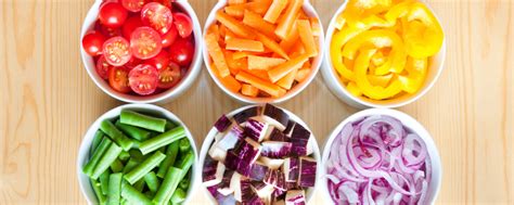 Verduras cortadas para guarnición