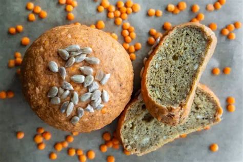 Pan de lentejas recién horneado