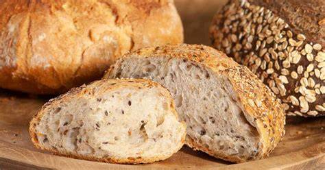 Tabla comparativa de pan de trigo y pan de lentejas