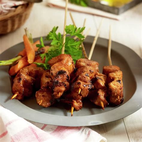 Brochetas de secreto ibérico con piña