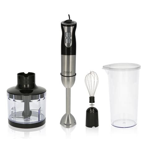 Vaso alto y batidora de mano para emulsionar la salsa