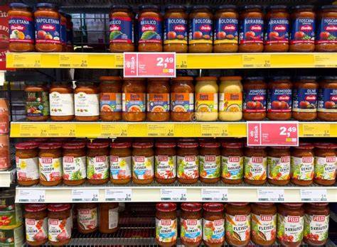 comparativa de salsas envasadas en supermercado