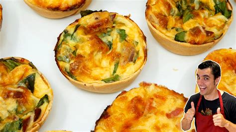 Variedad de tartaletas de empanadilla