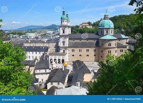 Vista de la Fortaleza de Hohensalzburg sobre la ciudad