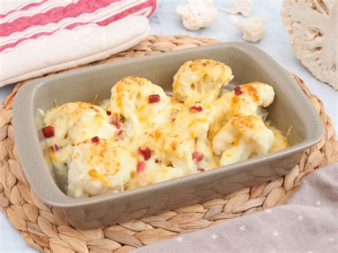 Coliflor gratinada con salsa de pimientos