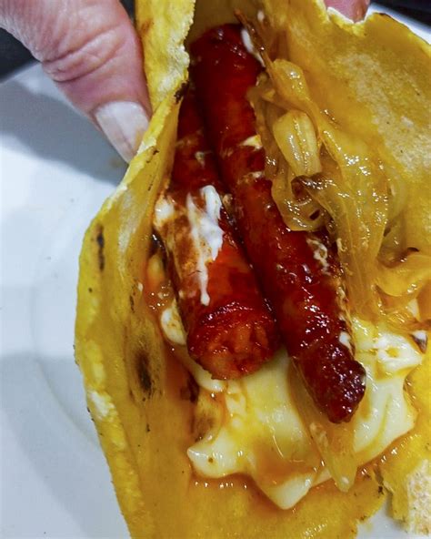 Talo relleno de txistorra y queso