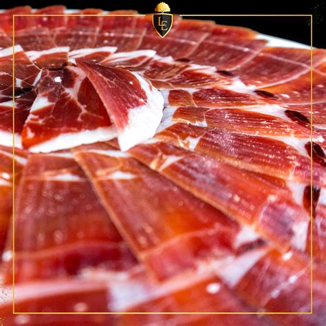 Detalle de lonchas de jamón ibérico