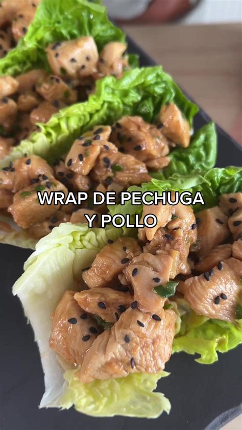 Pechugas de pollo troceadas y ajos picados
