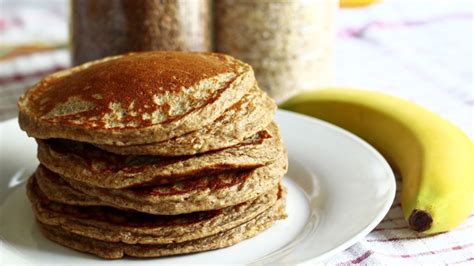 Ingredientes para panqueques de avena banana y cacao