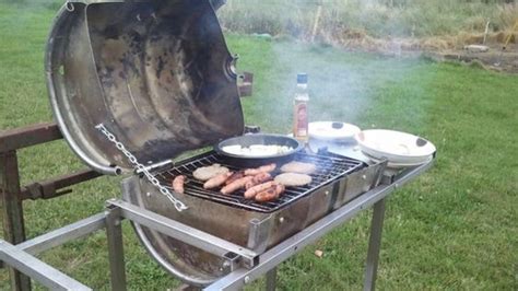 Diseño técnico de un barril para barbacoa con distribución de calor