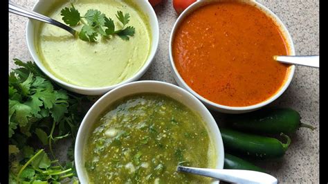 Variedad de salsas mexicanas para tacos