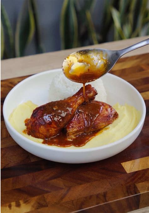 Ingredientes del adobo peruano: ají panca, ají amarillo, ajo, comino