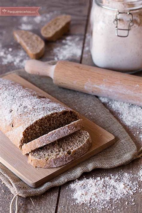 Imagen de una panera con pan de espelta