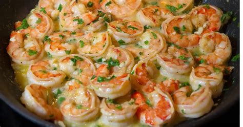 Camarones salteados en ajo
