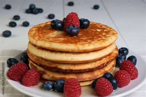 Tortitas americanas con arándanos y sirope