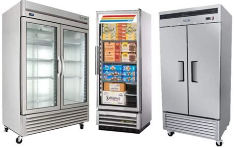 Refrigerador con productos de panadería
