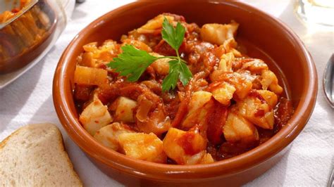 Plato de bacalao a la andaluza servido
