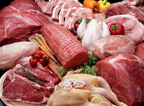 Variedad de carnes frescas para estofar