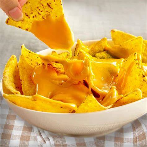 Nachos con salsa de queso