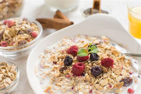 Muesli con leche y canela