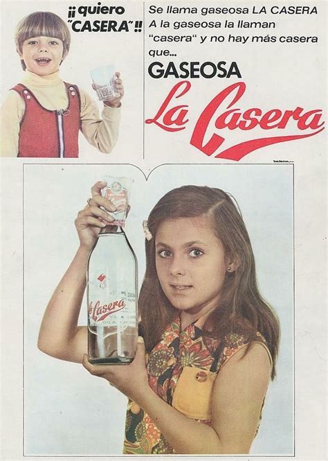 Familia disfrutando de La Casera Gaseosa en una mesa
