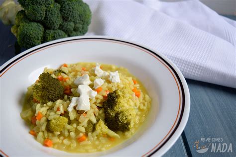 Risotto cremoso con brócoli y queso de cabra