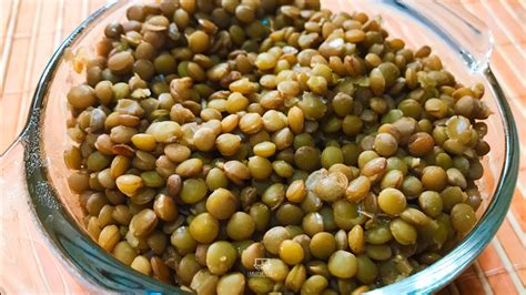 Lentejas cocidas en una olla
